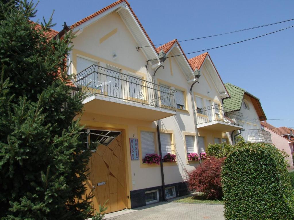 Apartment Revesz Harkány Exterior foto